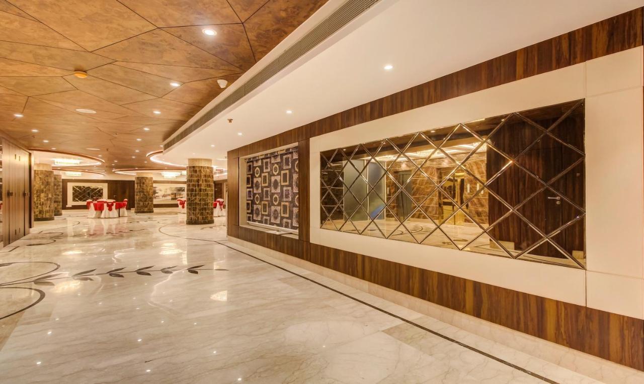 Treebo Premium Tahoora International Hotel โกลกาตา ภายนอก รูปภาพ
