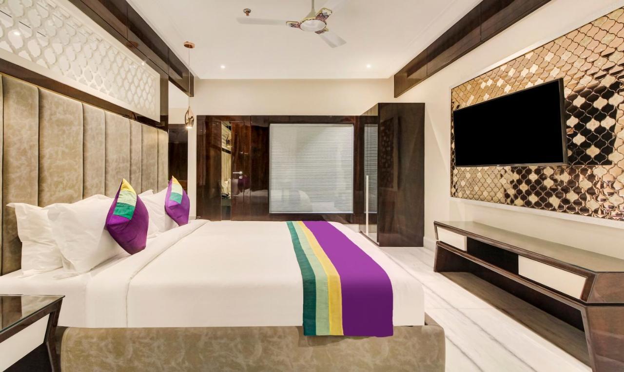 Treebo Premium Tahoora International Hotel โกลกาตา ภายนอก รูปภาพ